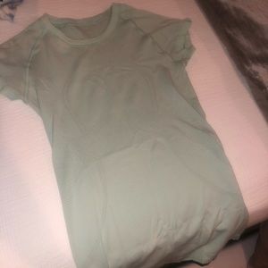 Lululemon turqoise swiftly tech shirt! Good as new